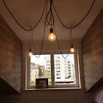 Penguin Rooms - Train Station