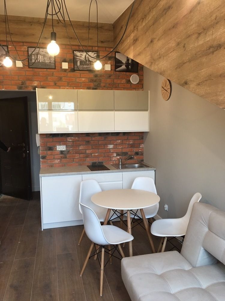 Apartament Penguin - Train Station *